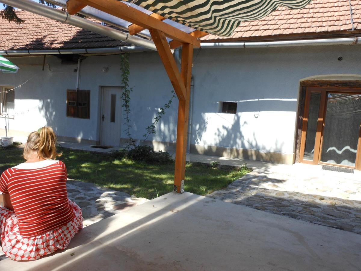 Merum Pinceszet Es Vendegszoba Tallya Экстерьер фото
